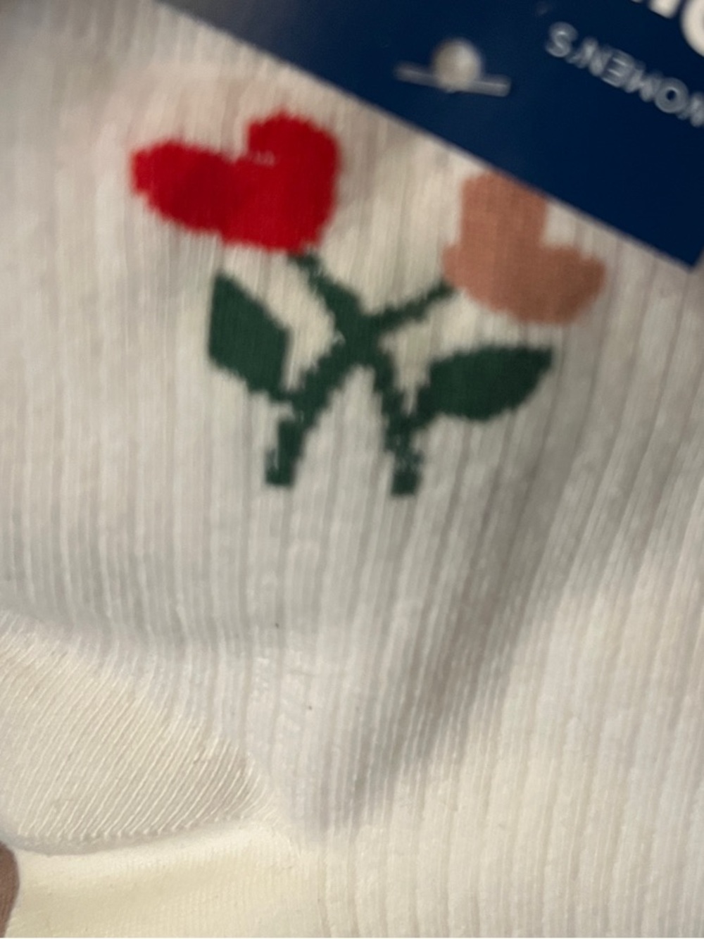 6 Pairs of Old Navy Womens Socks- 3 Winnie the Pooh /3 Solid with Floral Detail - Picture 7 of 9